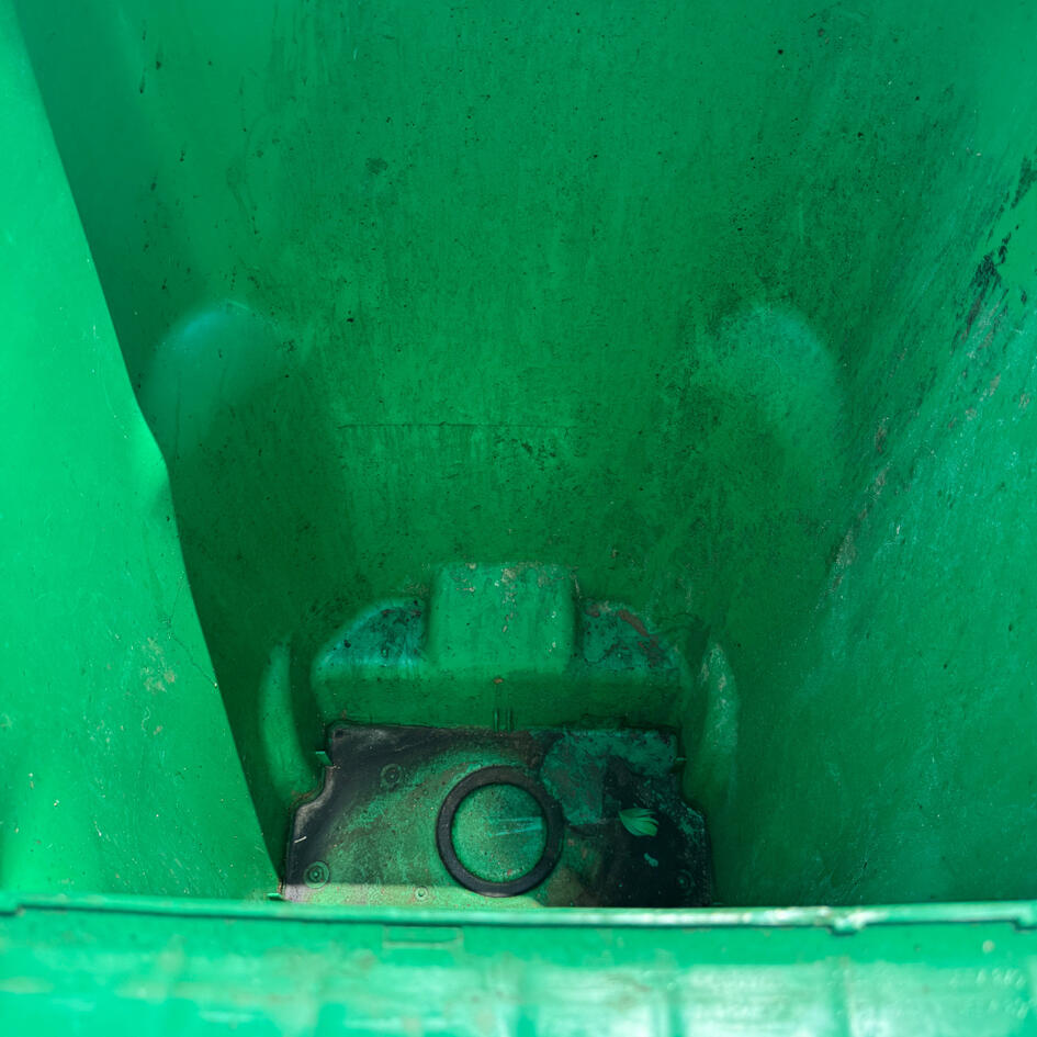 Dirty Bin1